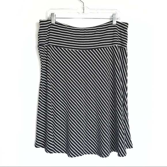 H&M Striped Skirt - Picture 2 of 9